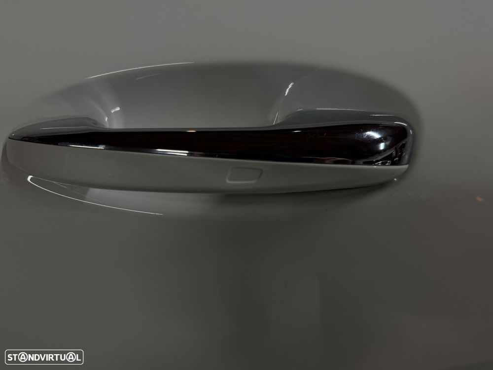 Mercedes-Benz GLA 250 e AMG Line - 26