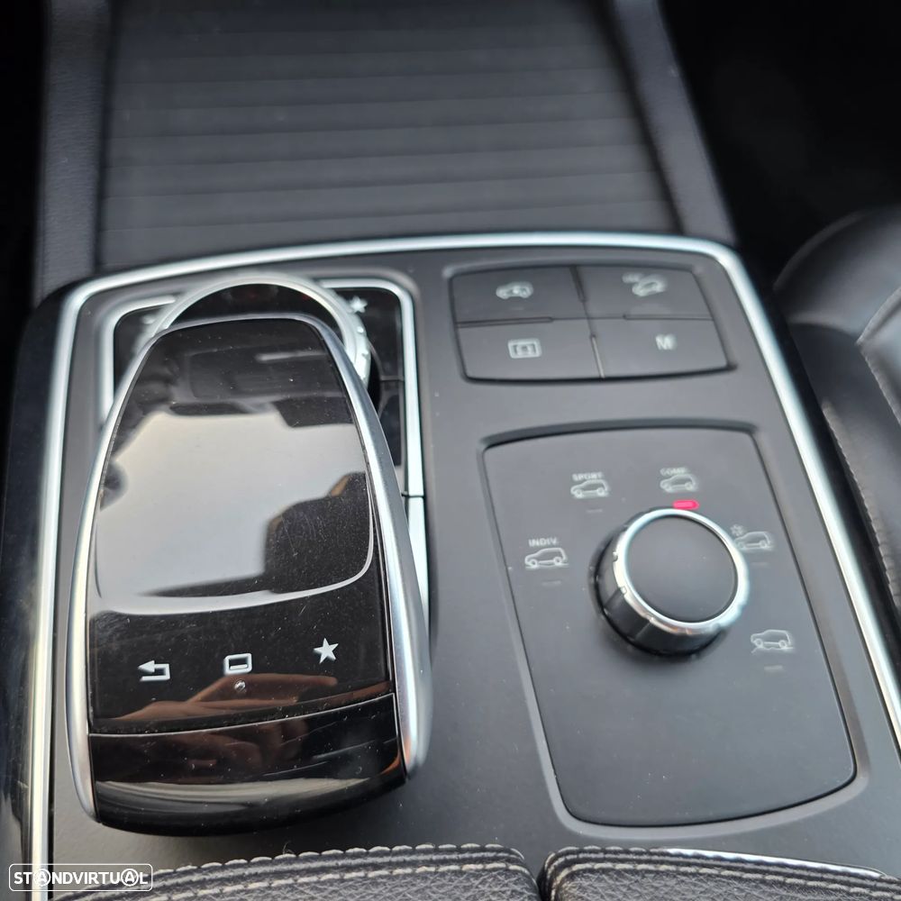 Mercedes-Benz GLS 350 d 4Matic 9G-TRONIC AMG Line - 21
