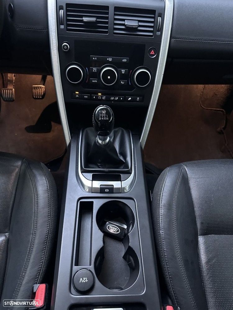 Land Rover Discovery Sport 2.0 TD4 HSE - 10