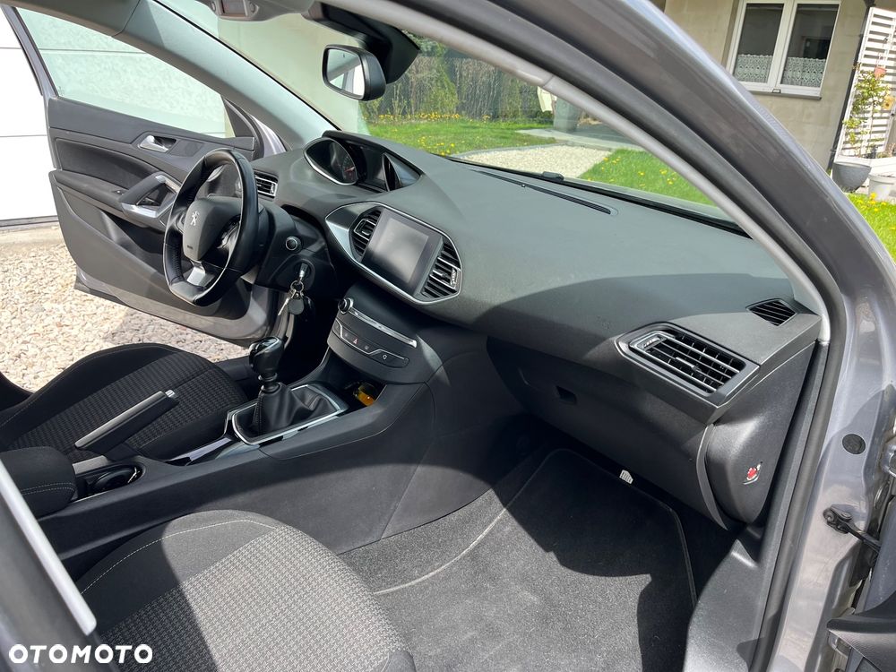 Peugeot 308 BlueHDi FAP 130 Stop & Start Allure Pack - 14