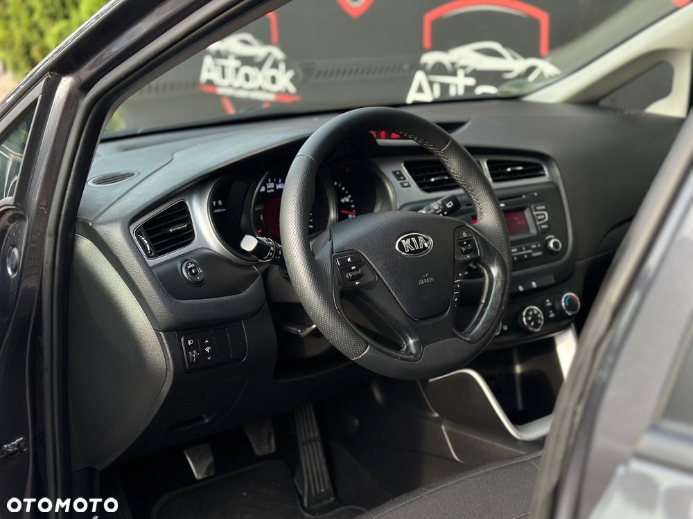 Kia Ceed 1.4 CVVT Attract plus - 17