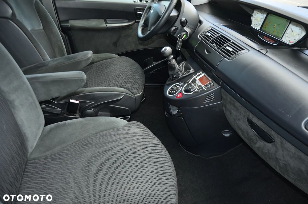 Citroën C8 HDi 165 Exclusive - 23