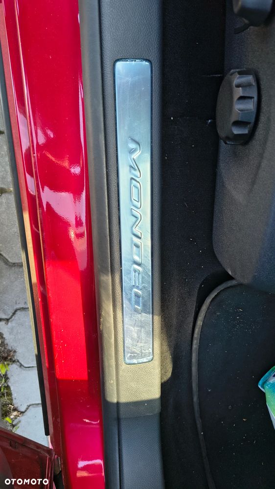 Ford Mondeo 2.0 EcoBlue Titanium - 25