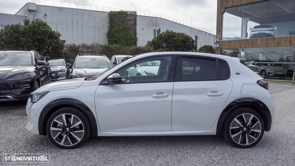 Peugeot e-208 50 kWh GT Pack - 8
