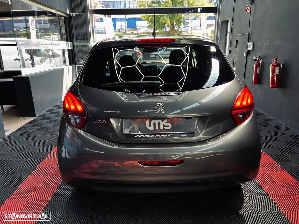Peugeot 208 1.2 PureTech Style - 10