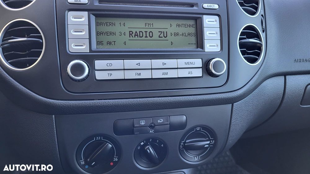 Volkswagen Golf Plus - 11