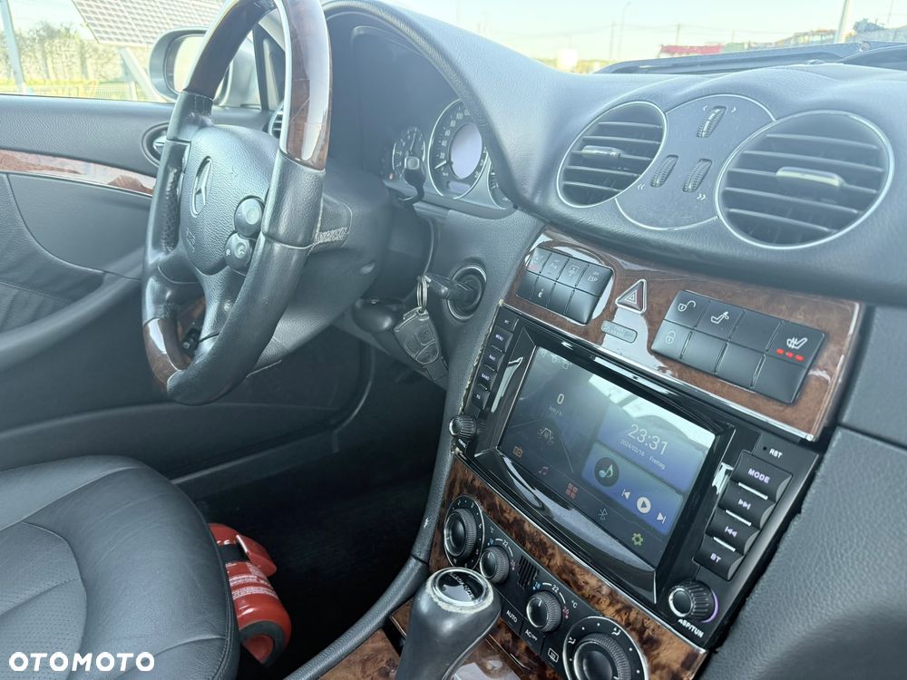 Mercedes-Benz CLK 320 Avantgarde - 13