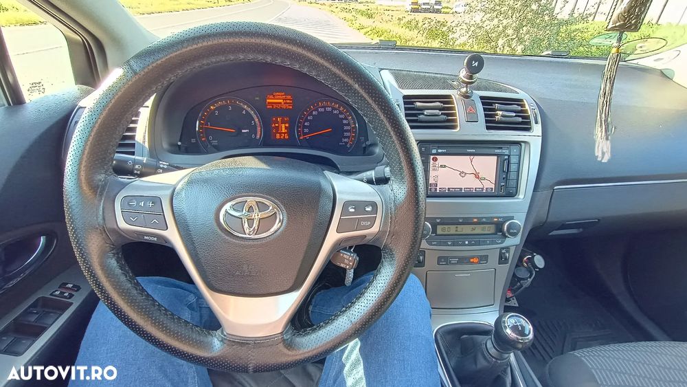 Toyota Avensis 2.0 D-4D Elegance - 18
