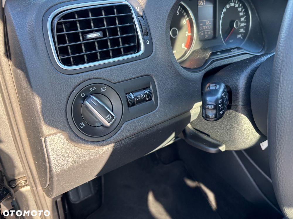 Volkswagen Polo 1.4 DSG Team - 18