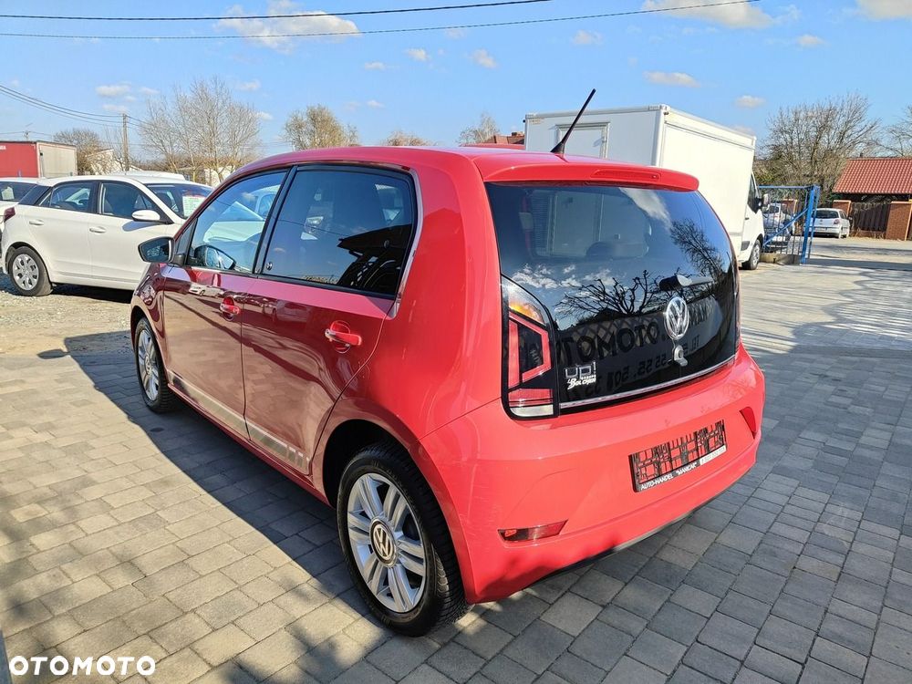 Volkswagen up! 1.0 Beats - 4