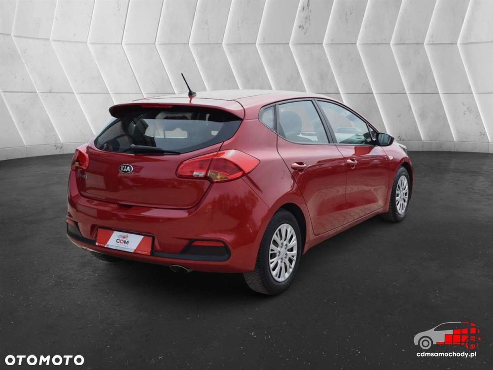Kia Ceed - 10