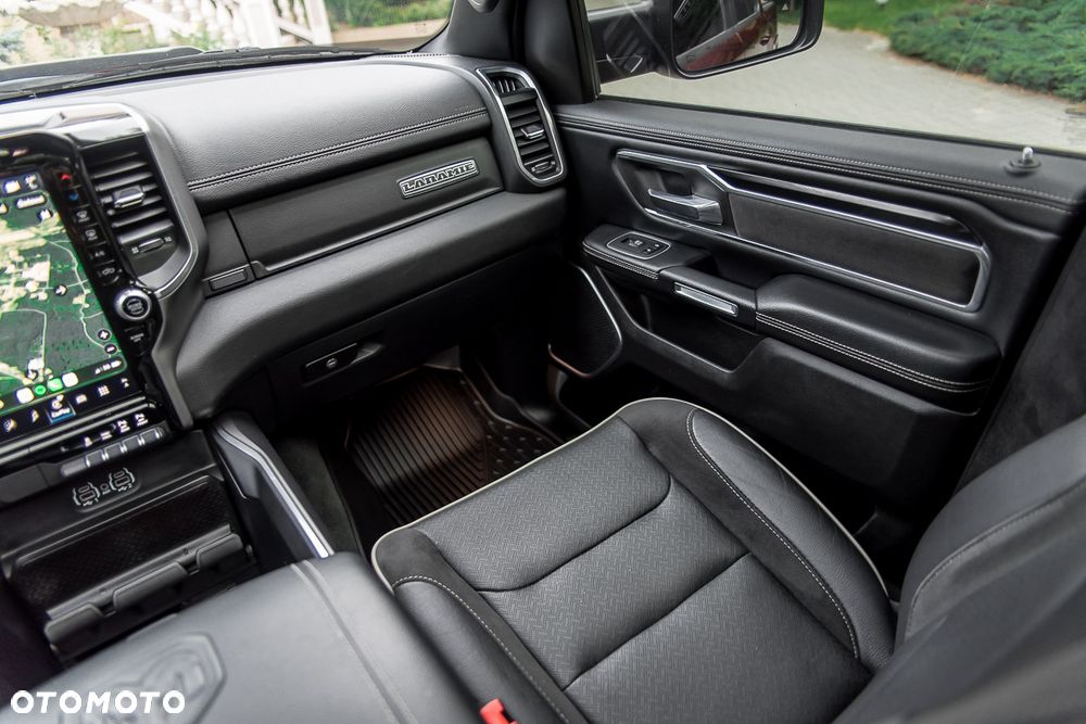 Dodge RAM - 33