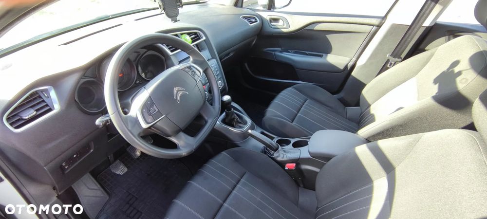 Citroën C4 1.4 VTi Attraction - 3