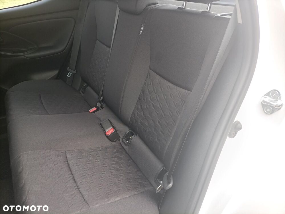 Toyota Yaris - 11