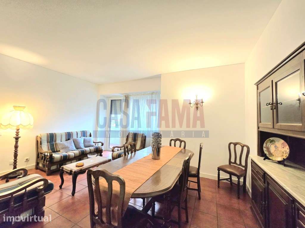 Apartamento T2, com Vistas Mar, em frente à praia - Grande imagem: 2/21