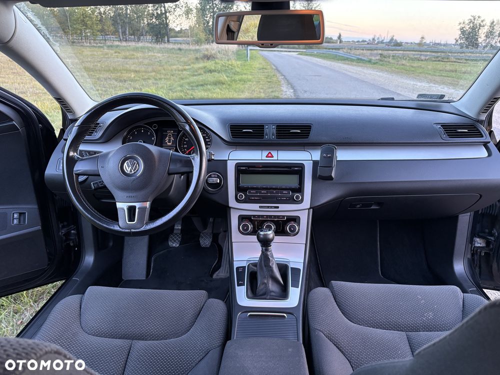 Volkswagen Passat Variant - 16