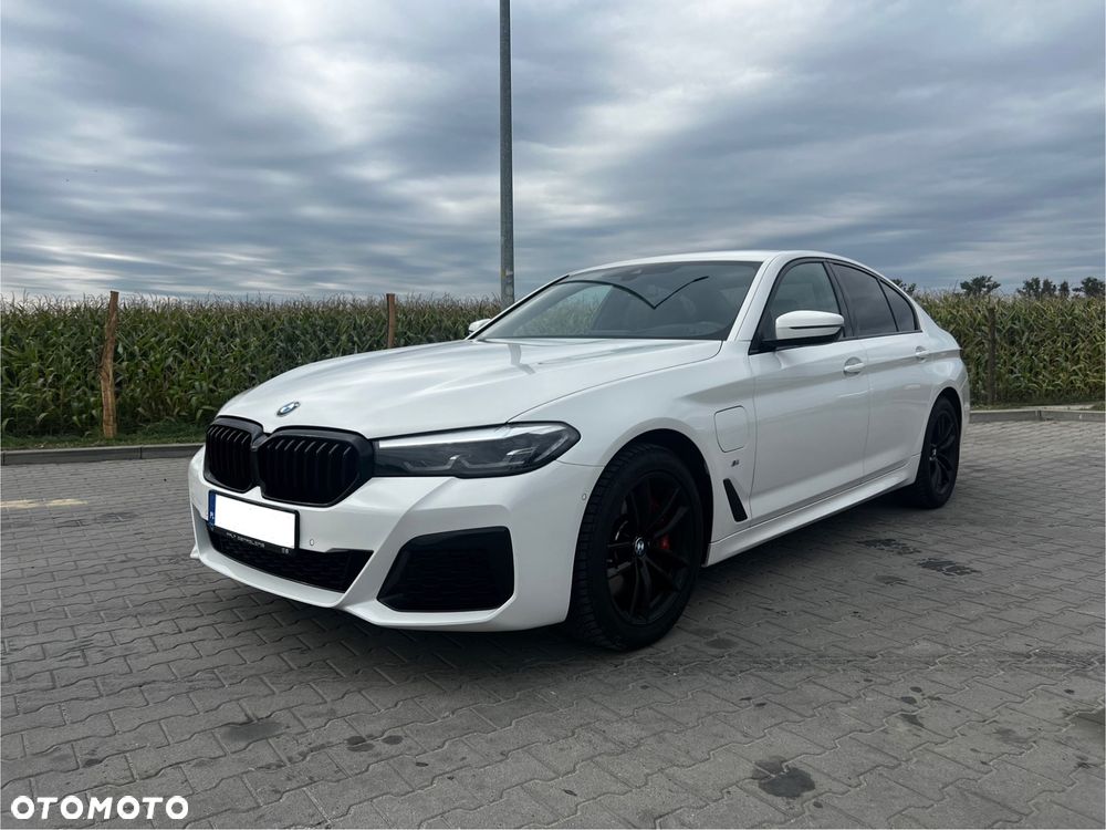 BMW Seria 5 530e xDrive M Sport Edition - 2