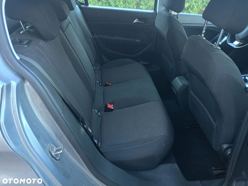 Peugeot 308 - 11