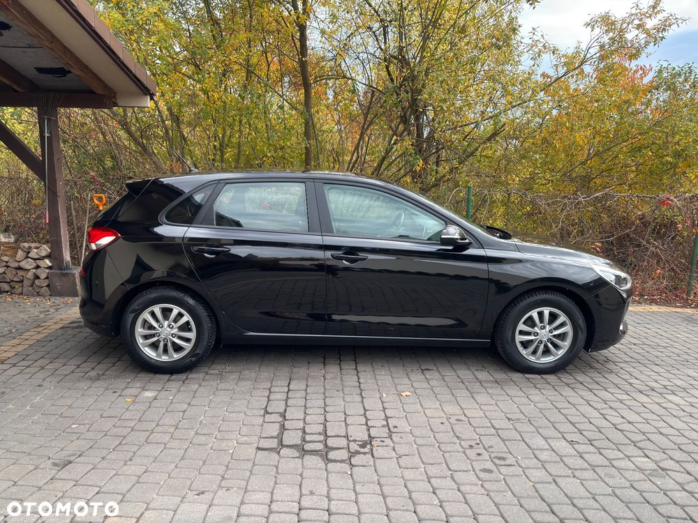 Hyundai i30 1.4 Intro Edition - 8