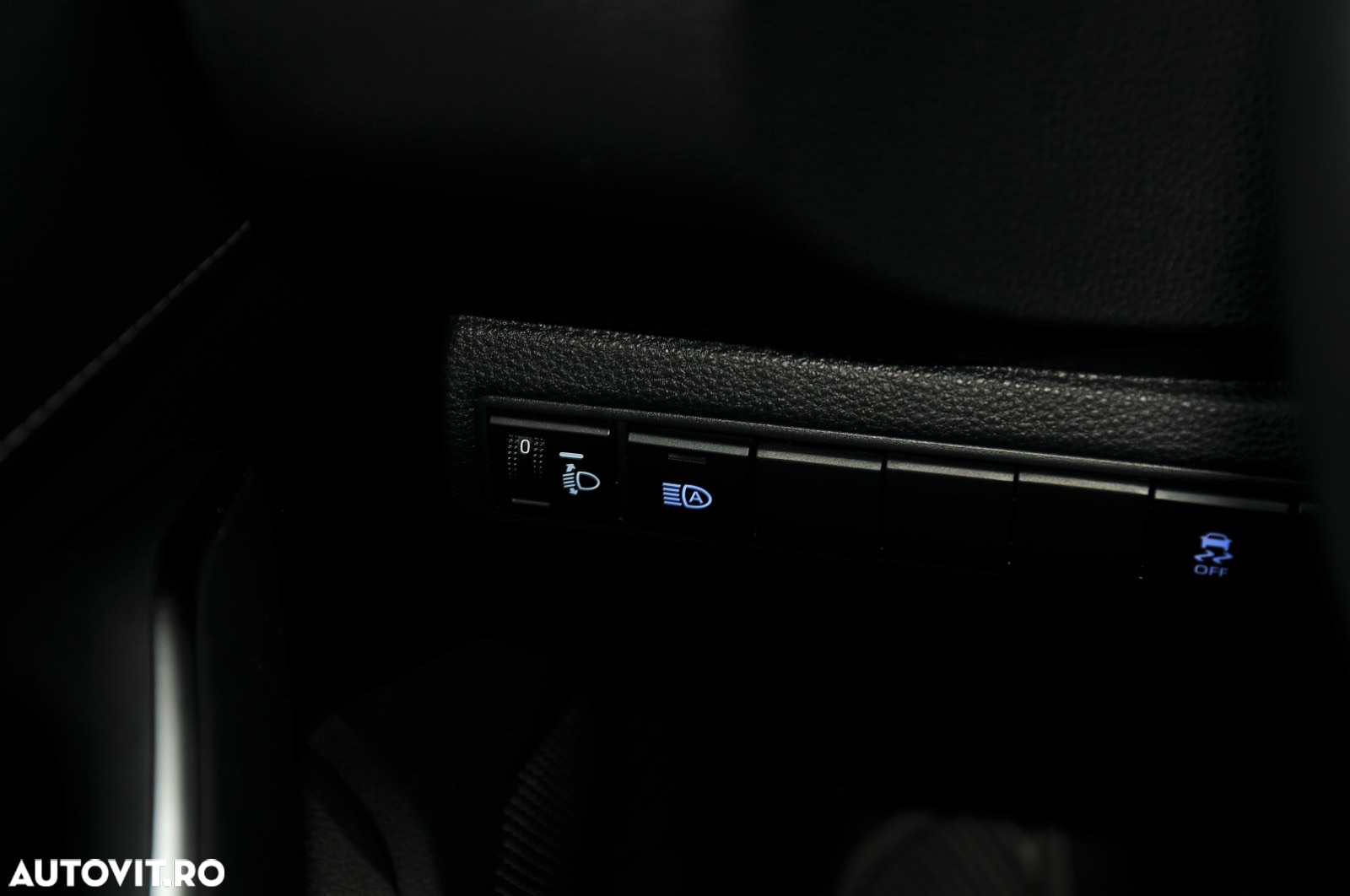 Toyota Corolla 1.8 Hybrid Comfort - 21