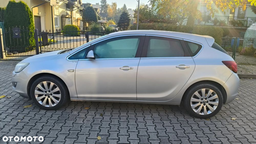 Opel Astra 1.4 Turbo Cosmo - 5