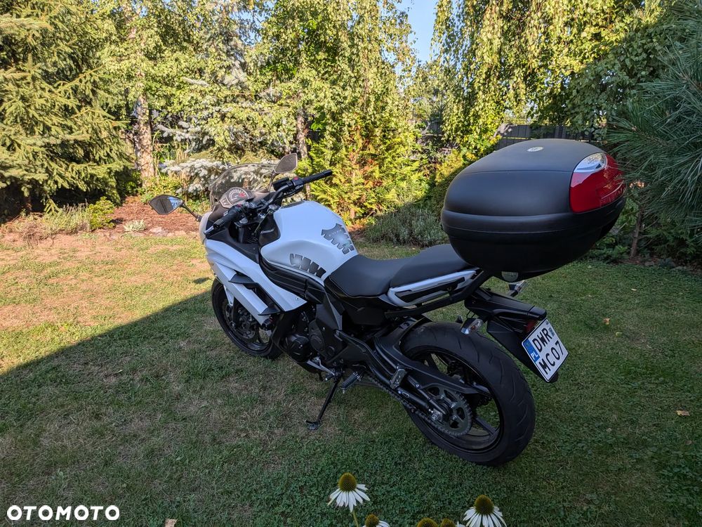 Kawasaki ER - 10