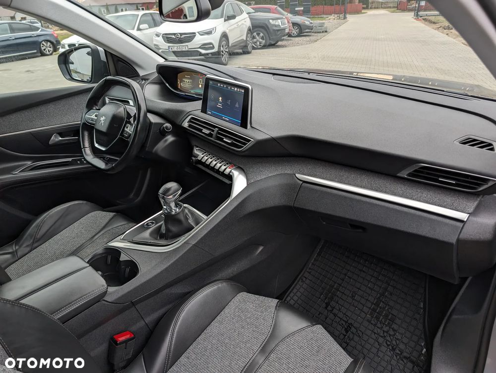 Peugeot 3008 PureTech 130 Stop & Start GPF Allure - 33