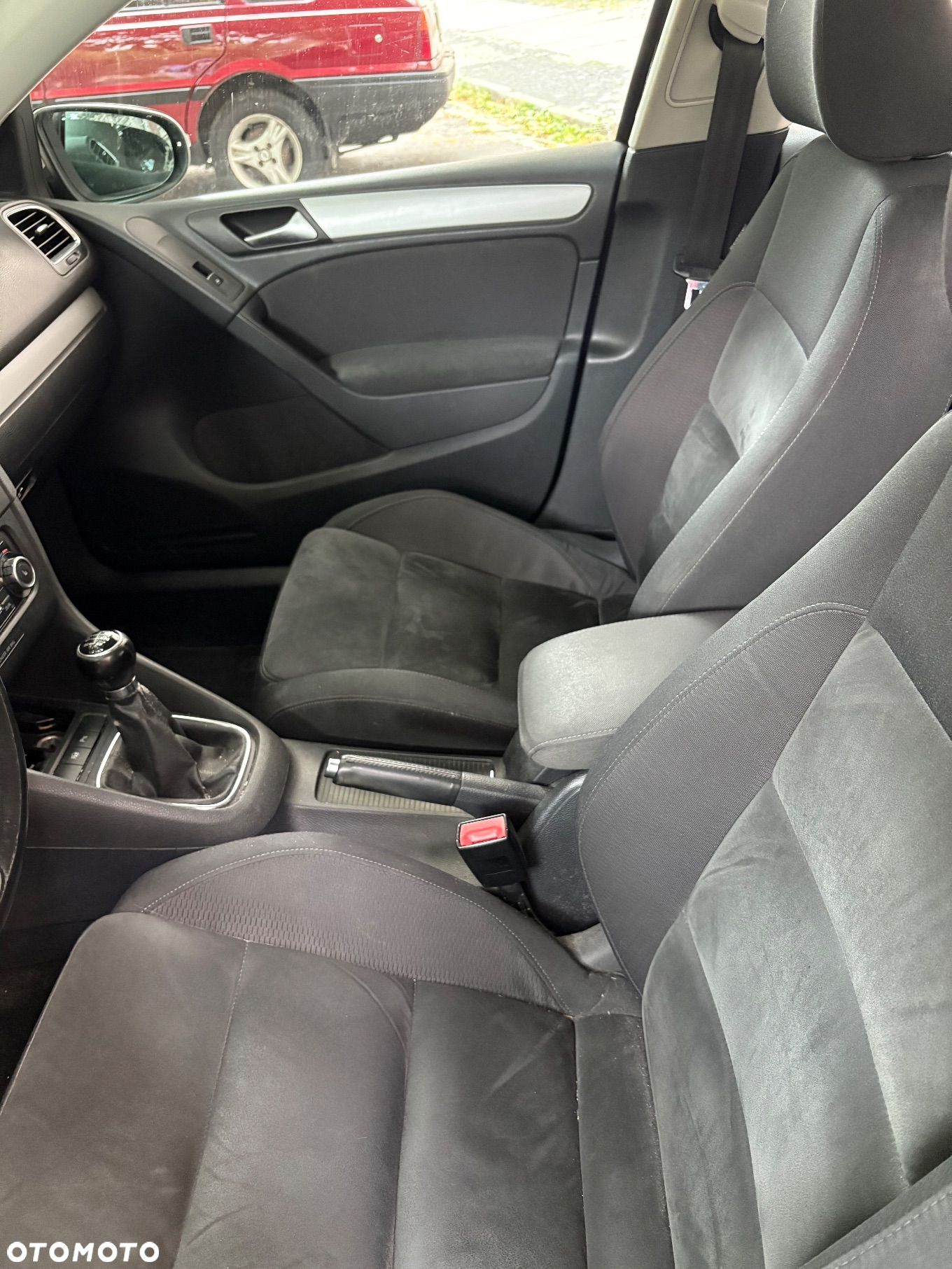 Volkswagen Golf - 25