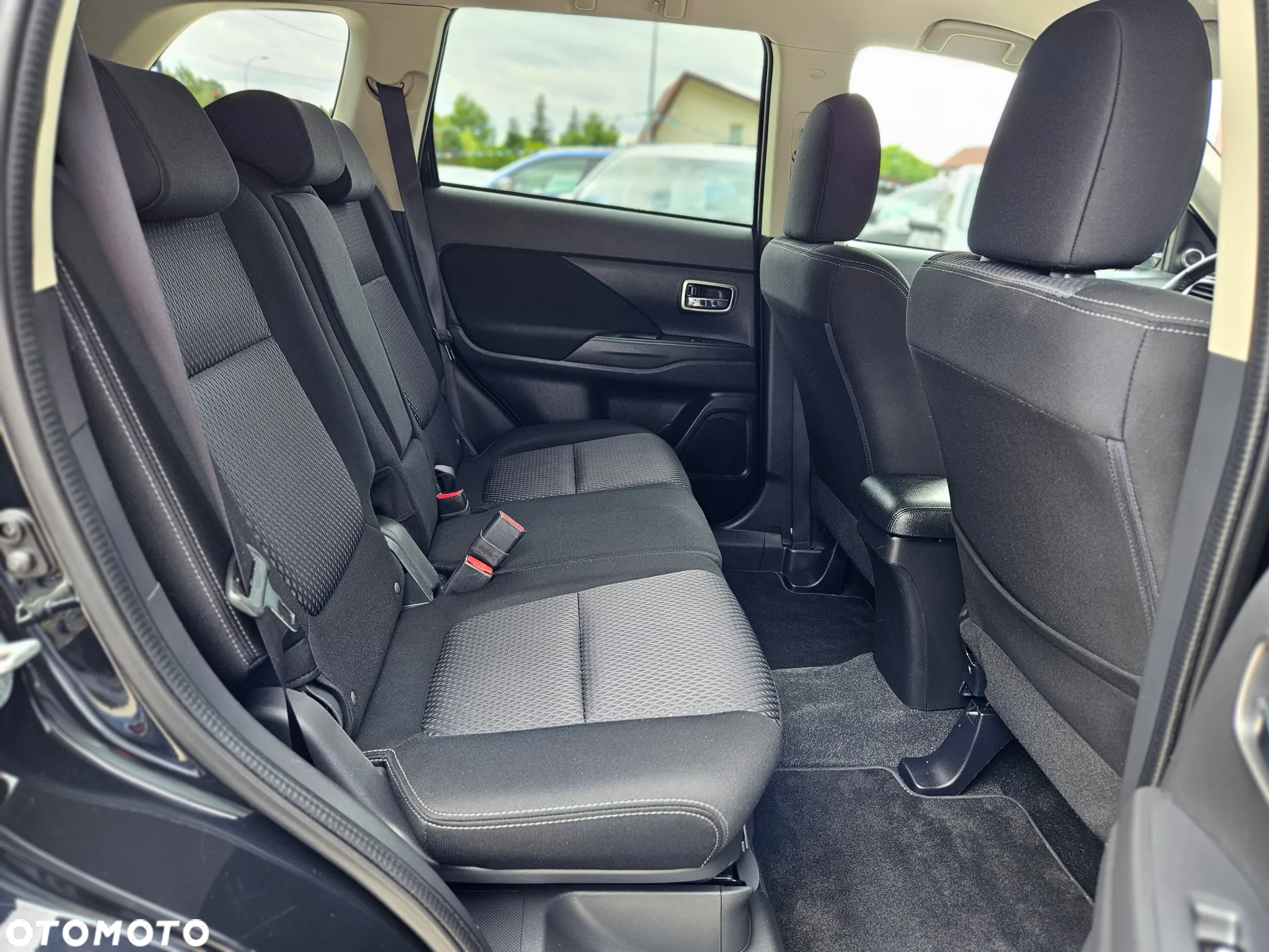 Mitsubishi Outlander 2.0 City Style 2WD - 21
