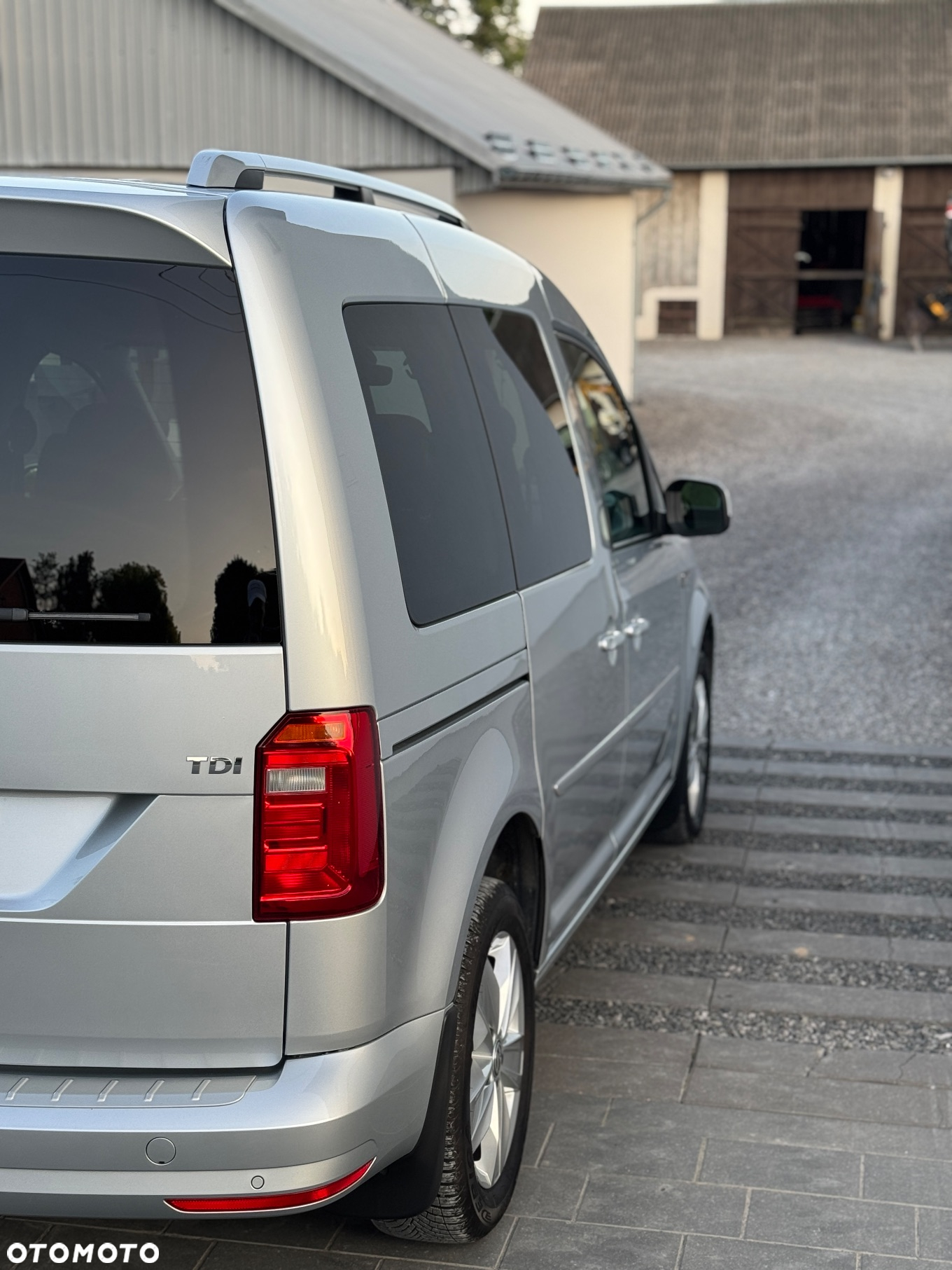 Volkswagen Caddy 2.0 TDI Comfortline - 10
