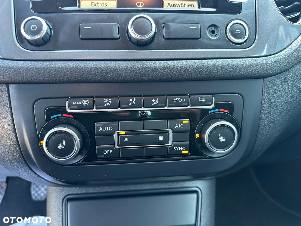 Volkswagen Tiguan 2.0 TDI DPF 4Motion BlueMotion Technology Exclusive - 19