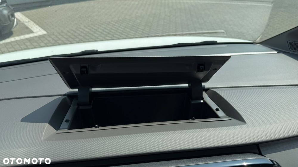 Volkswagen Multivan 2.0 TDI L2 Edition DSG - 34