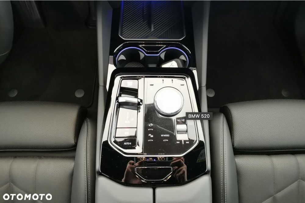 BMW Seria 5 - 16
