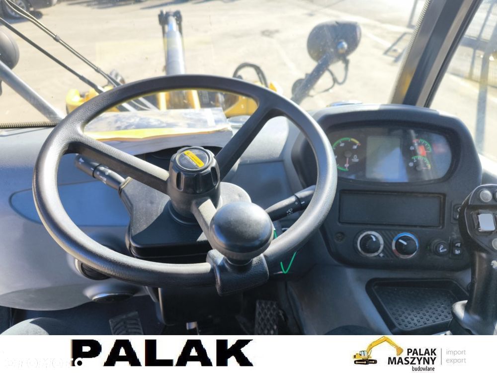 New Holland Ładowarka  NEW HOLLAND  W 80 C , 2015 rok,NOWE OPONY - 14