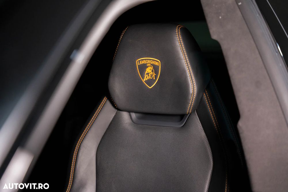 Lamborghini URUS - 38