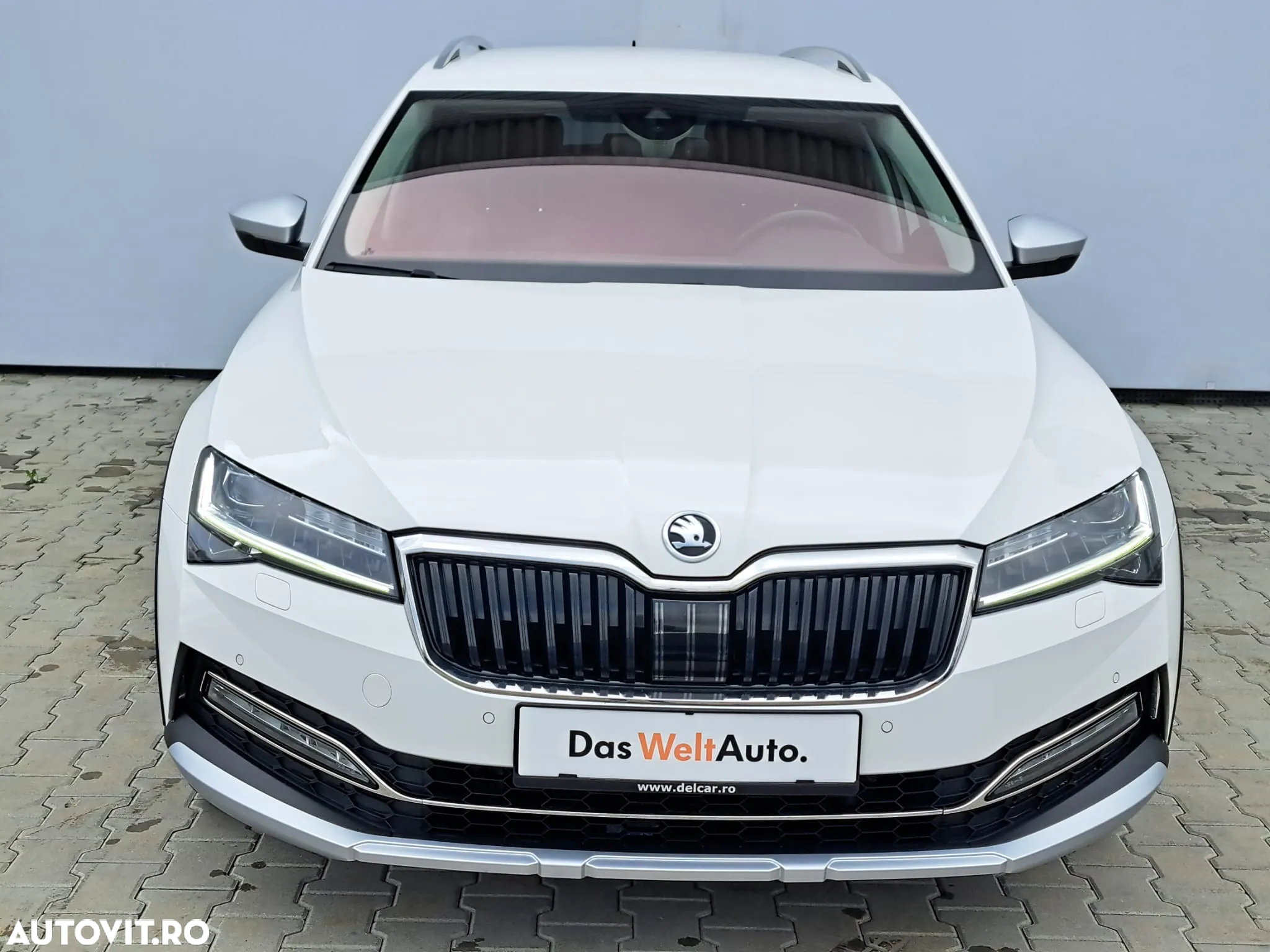 Skoda Superb Combi 2.0 TDI 4X4 DSG Scout - 3