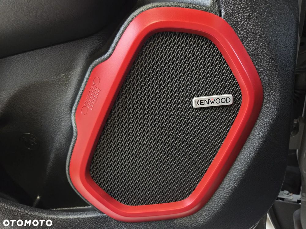 Jeep Renegade - 12