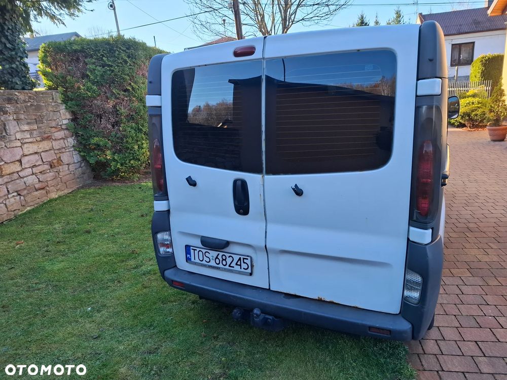 Renault TRAFIC - 4