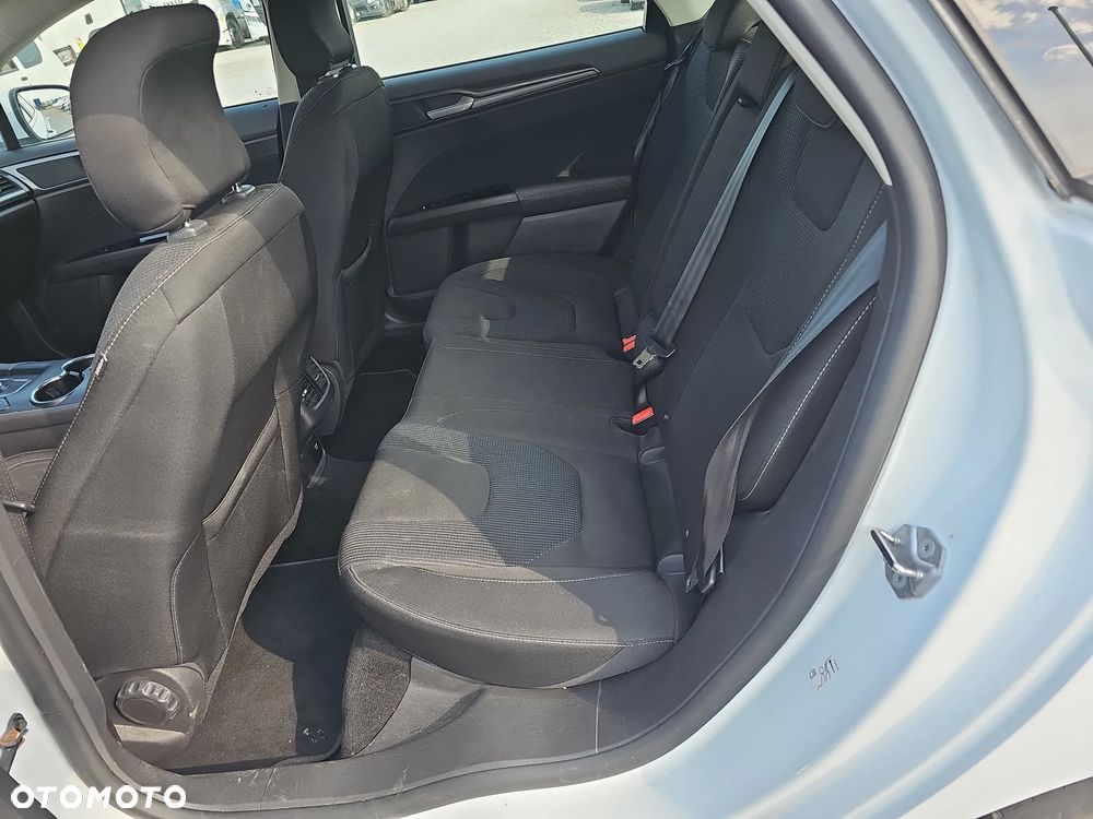 Ford Mondeo 2.0 EcoBlue Titanium - 21