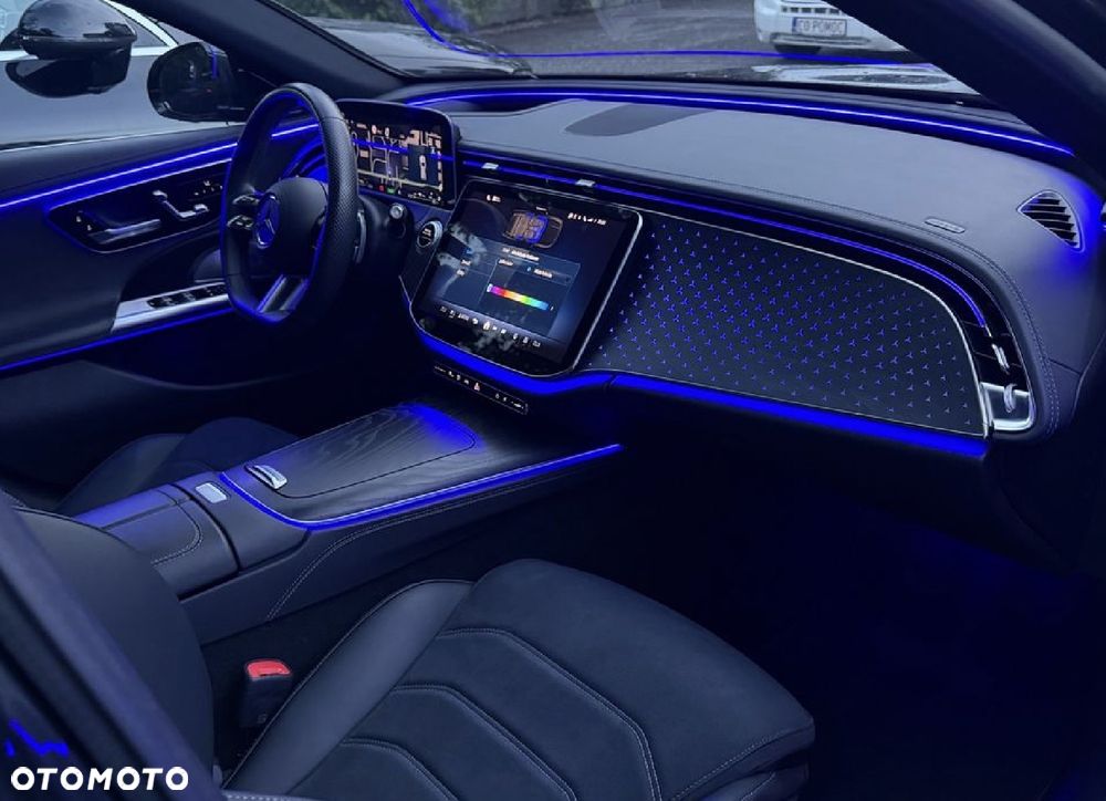 Mercedes-Benz Klasa E 300de 4Matic 9G-TRONIC AMG Line NIGHT Edition - 24