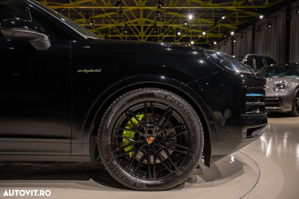 Porsche Cayenne - 15