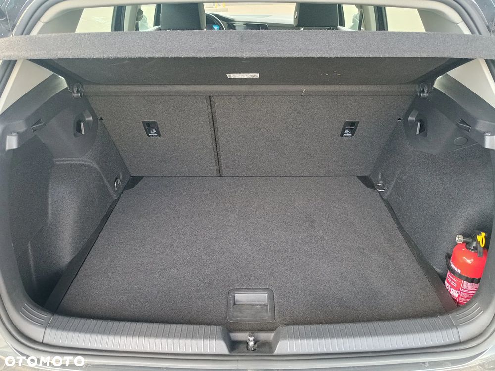 Volkswagen Golf 1.0 TSI BMT Comfortline - 9