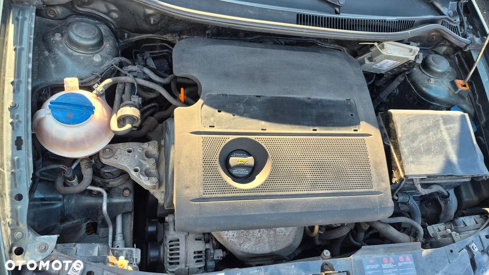 Seat Ibiza 1.4 16V Signo - 7