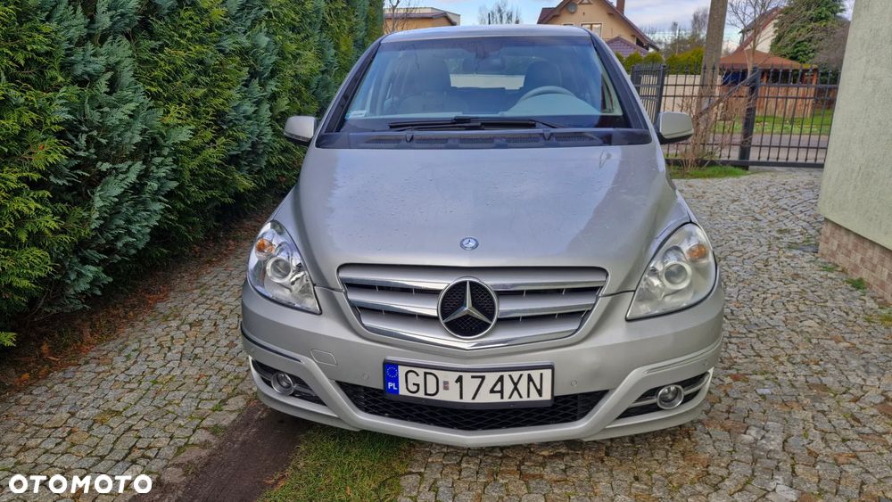 Mercedes-Benz Klasa B 180 CDI DPF Autotronic Special Edition - 14