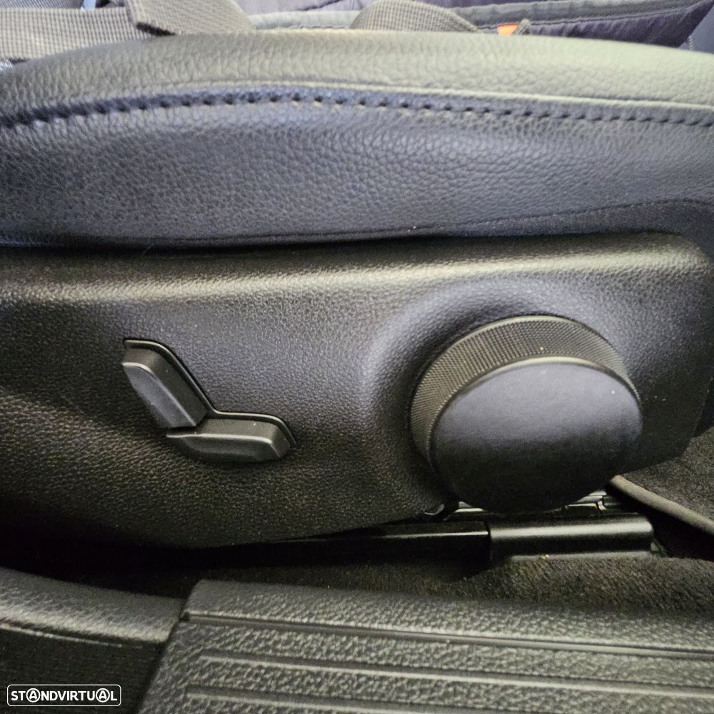Mercedes-Benz C 220 Station CDI 4Matic 7G-TRONIC Avantgarde - 25