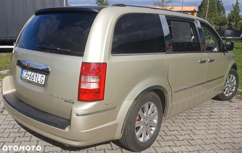 Chrysler Grand Voyager 2.8 CRD Limited - 32