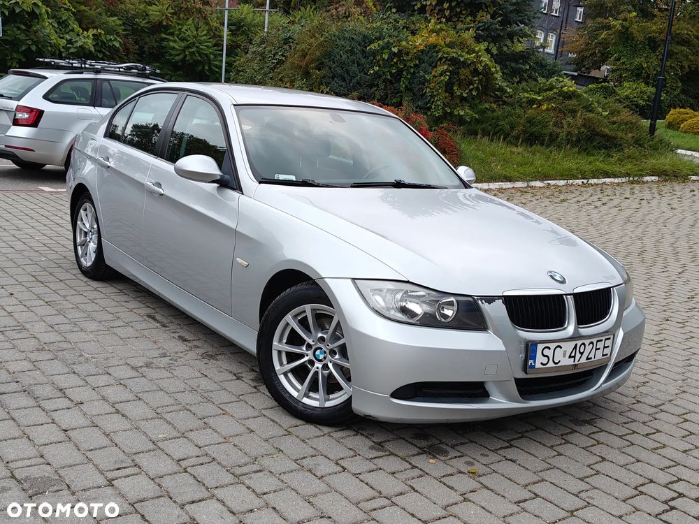 BMW Seria 3 318d - 4
