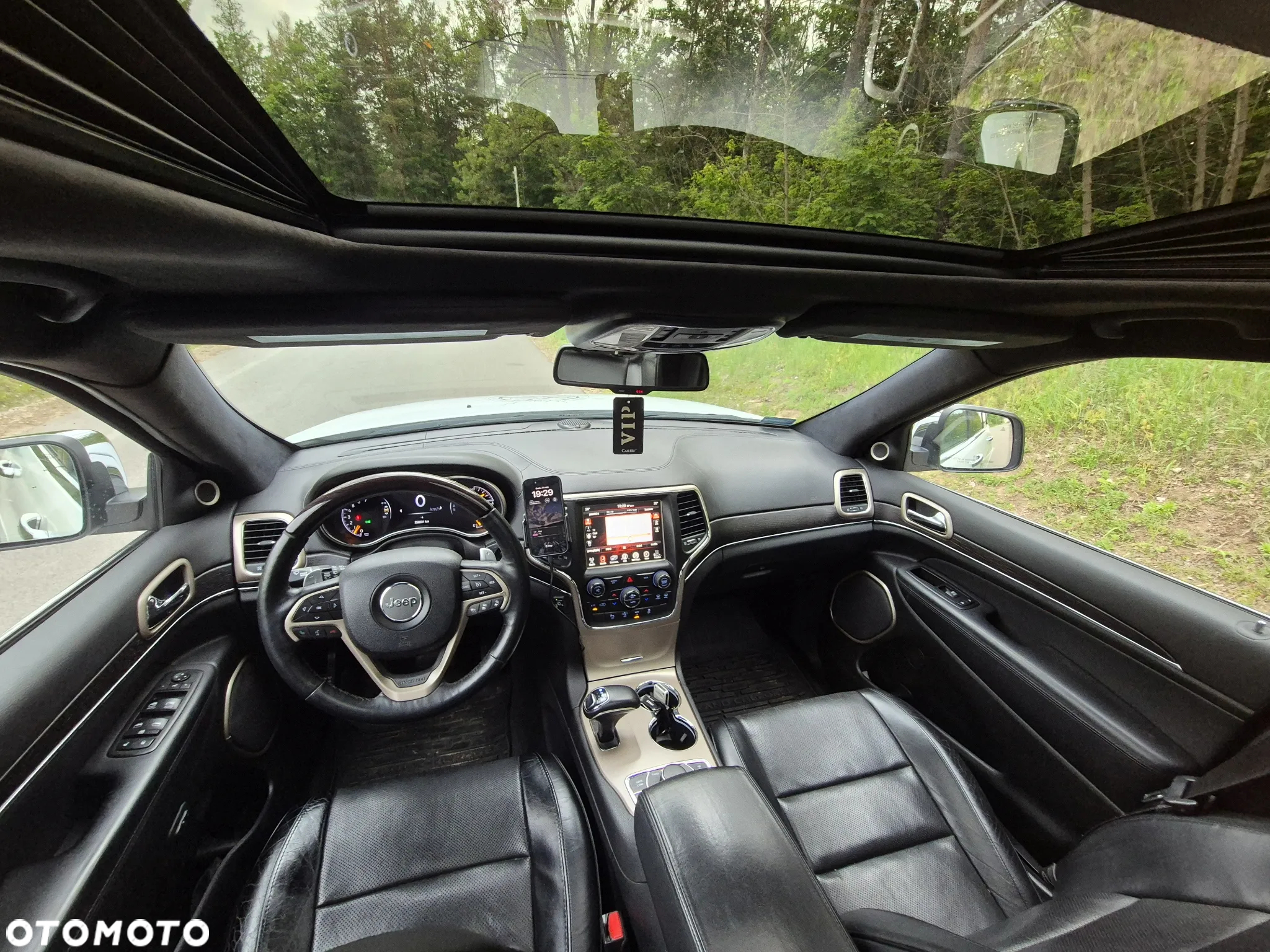 Jeep Grand Cherokee 5.7 V8 Overland Summit - 17