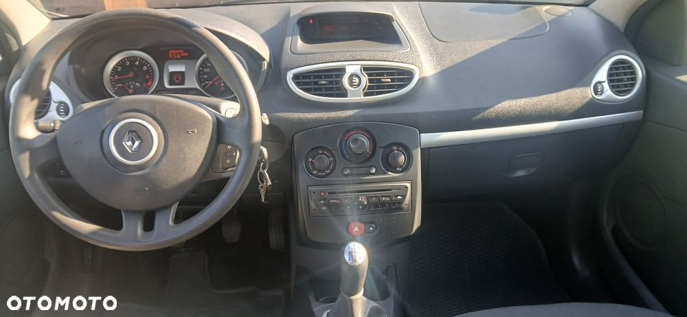 Renault Clio - 5