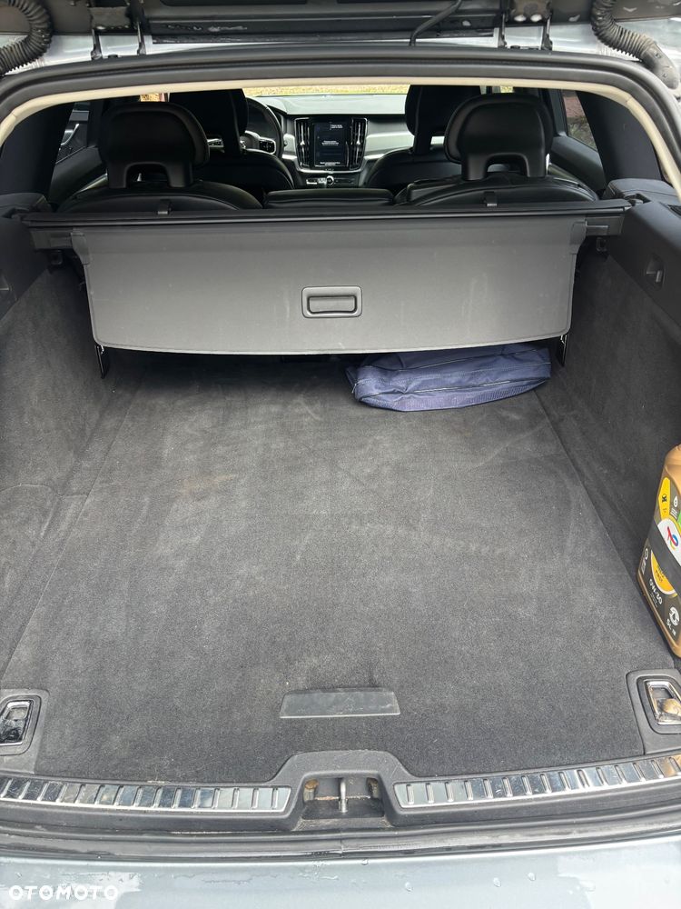 Volvo V90 D5 AWD Momentum - 10